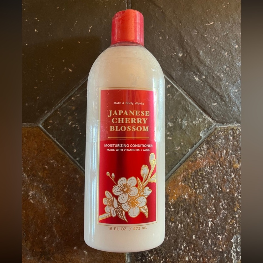 Bath & Body Works Japanese Cherry Blossom Moisturizing Conditioner NEW